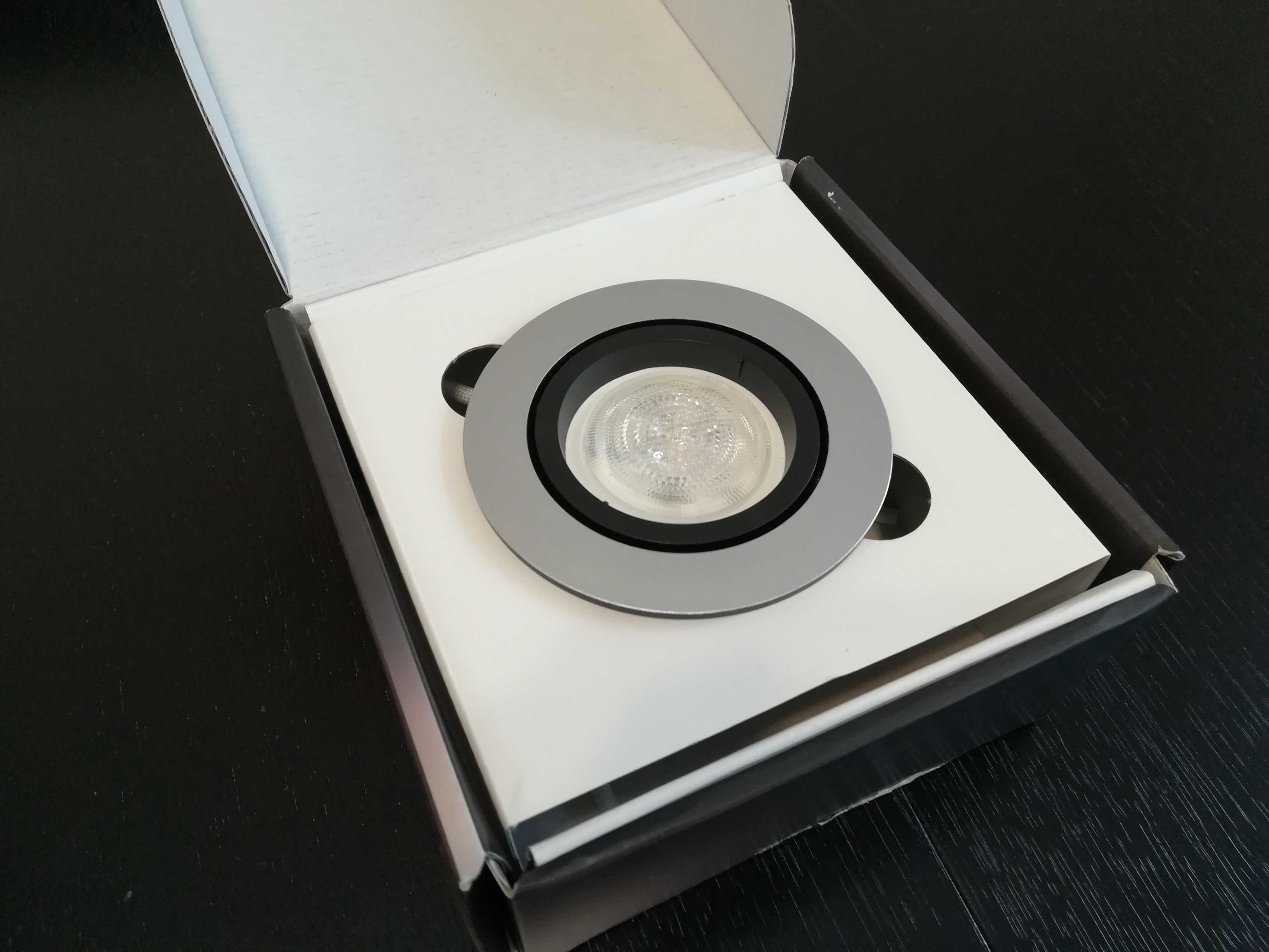 Lampka punktowa GU 10 Philips Hue recessed spot light white ambiance