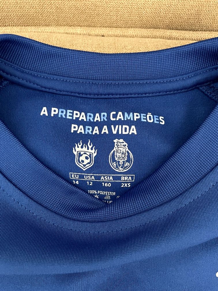 Conjunto Camisola, T-shirt e Calções Dragon Force