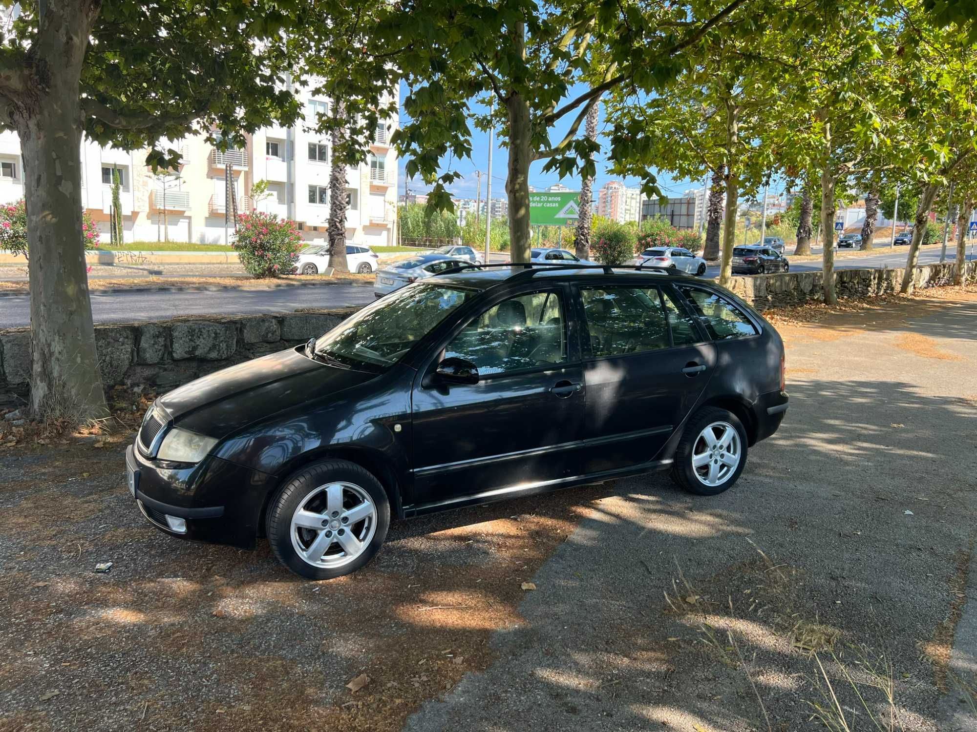 Skoda Fabia Break 1.4TDI Elegance-Pele, Cruise, Sensores, Xenon Origem