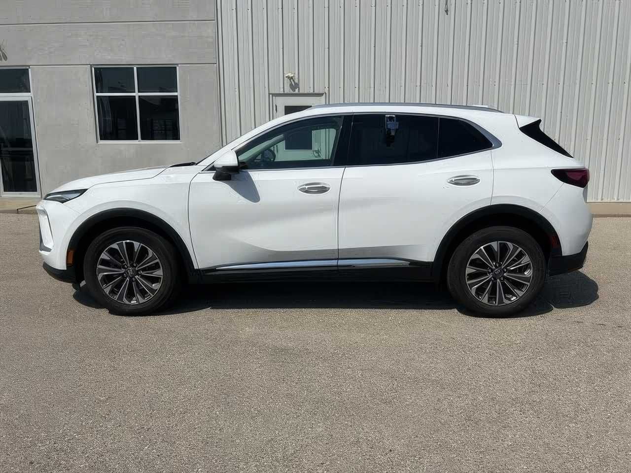 Buick	ENVISION		 	2024