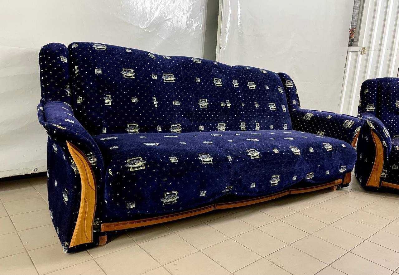 Комплект м'яких меблів “Лорд»: Диван + 1 крісло в ідеальному стані