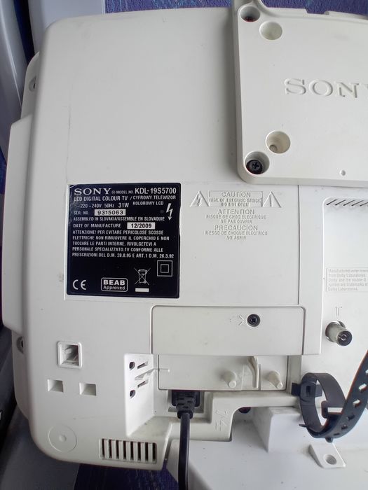 Tv sony Bravua c/ imagem 4k comando e cabo de alimentação a funcionar