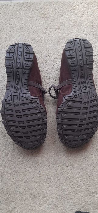 Sabrinas skechers 36