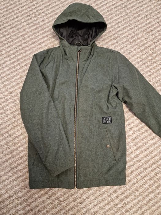 Демисезонная куртка разм l