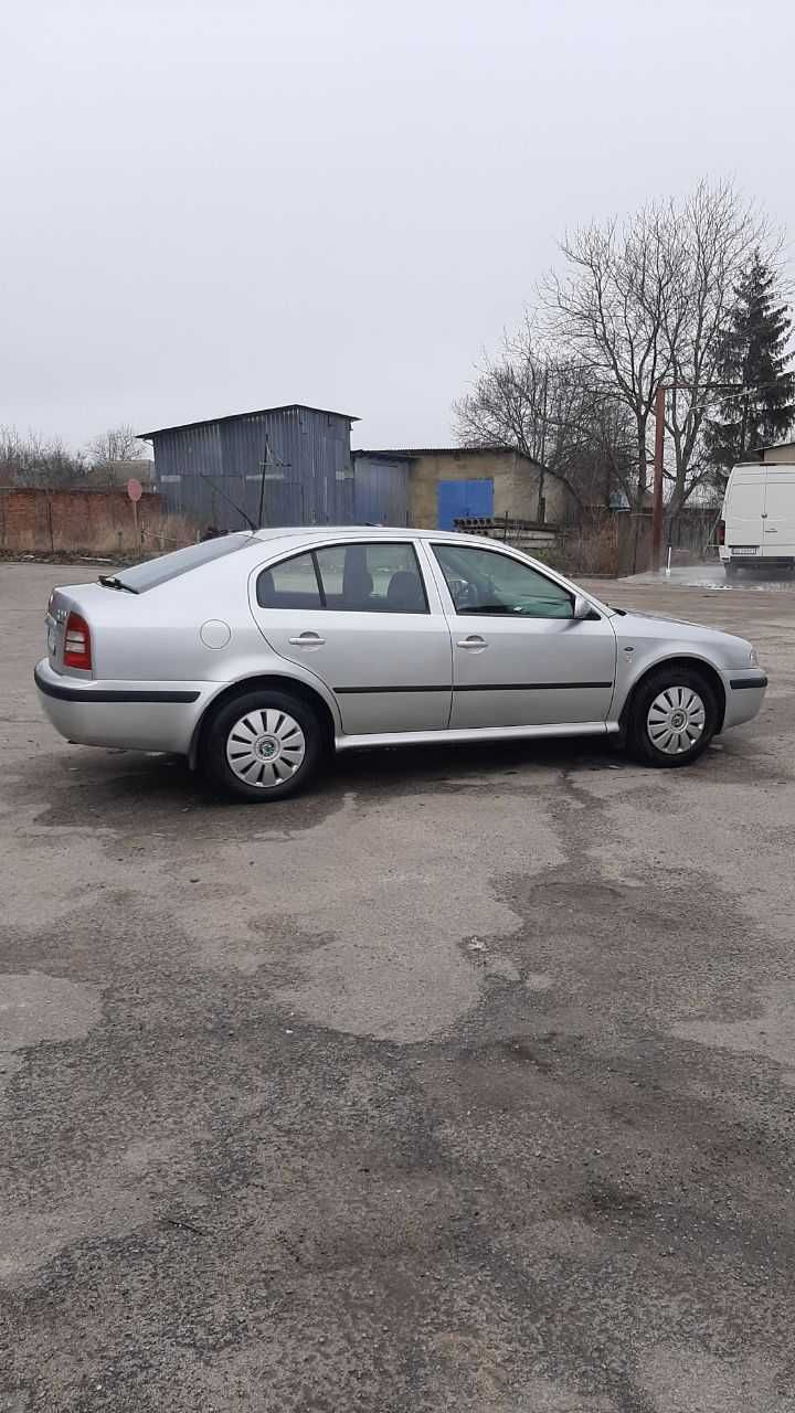 Skoda Octavia Tour 2.0 Газ/Бензин 2002р.