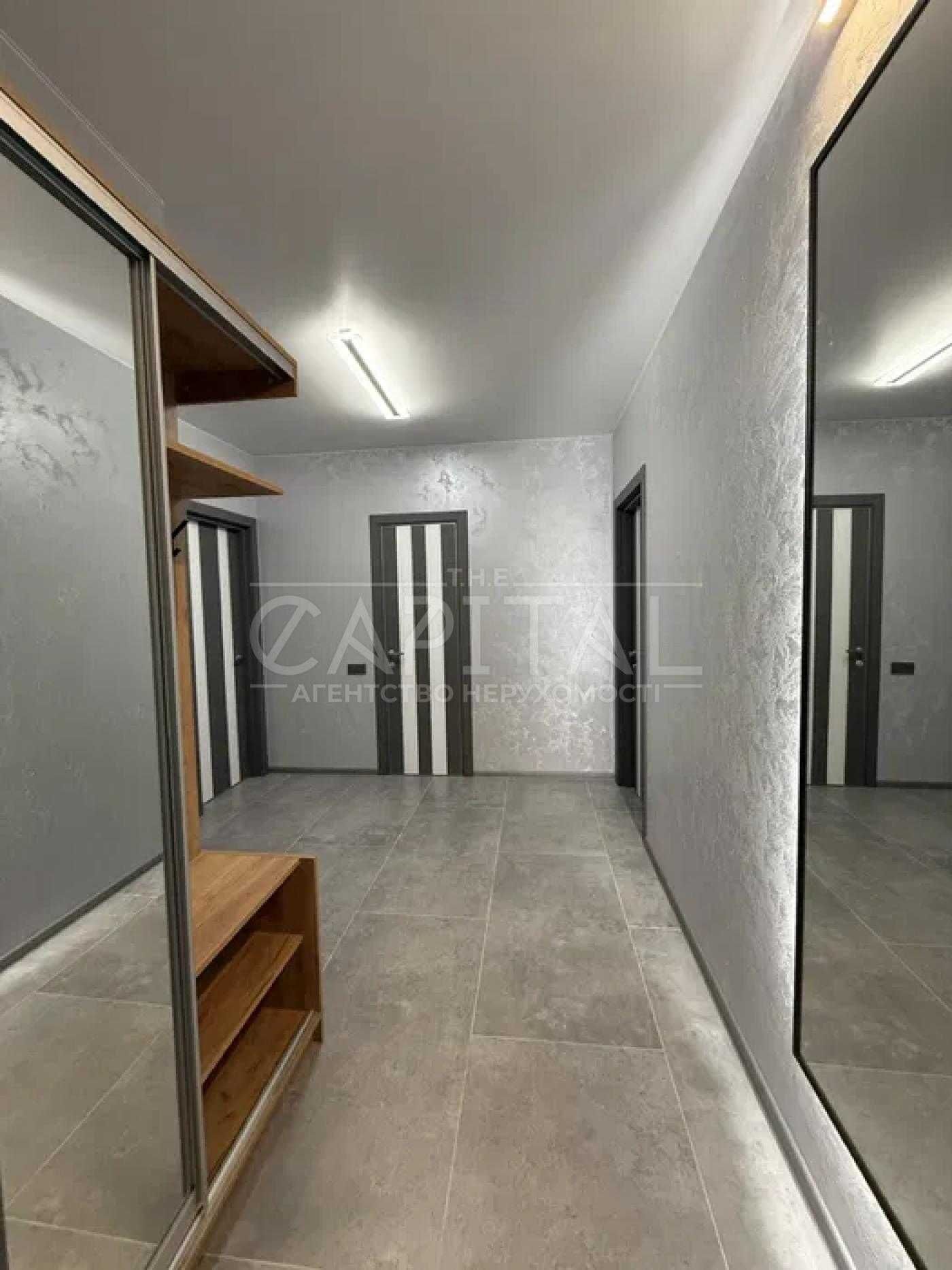Перша здача 3-х кімнатна квартира, пр-т Степана Бандери, 32д