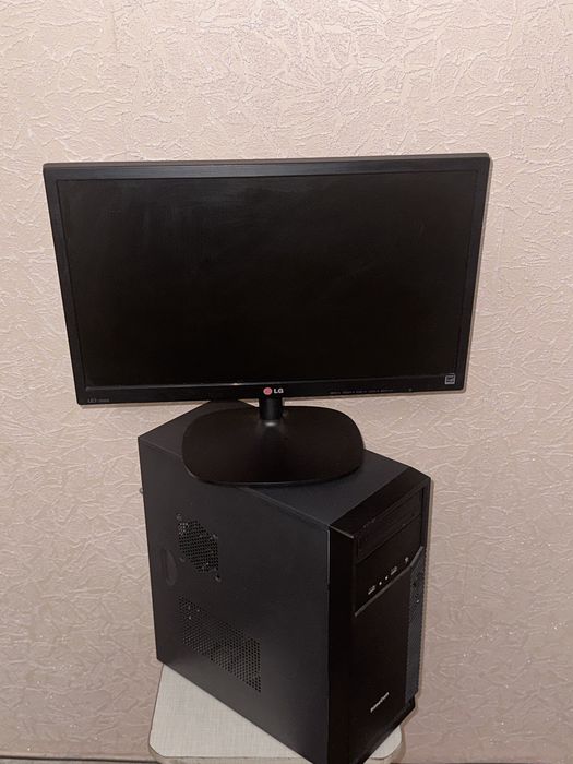 Продам бюджетный компьютер