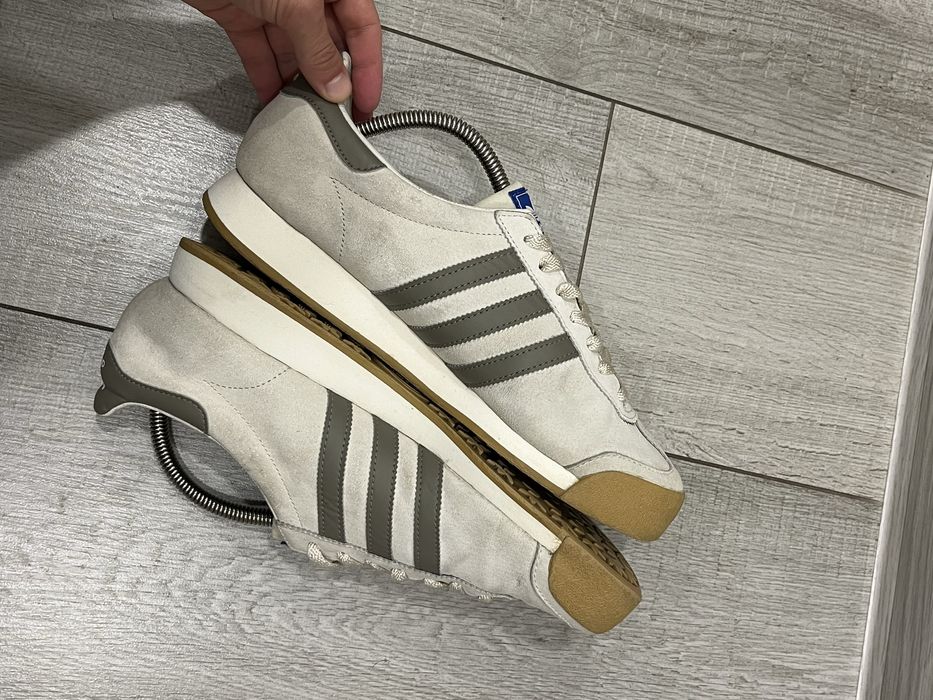 Кросівки Adidas SAMOA оригінальні в дуже хорошому стані nikestoneislan