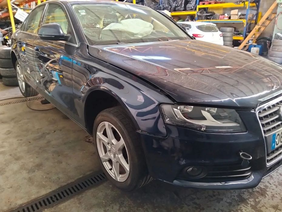 Audi A4 B8 (8K2) 2.0 TDI 143cv Ano 2008