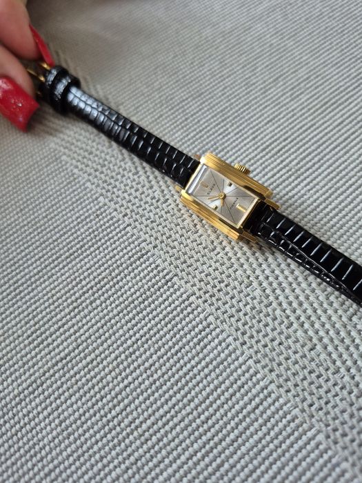 Śliczny stary zegarek mechaniczny Slava