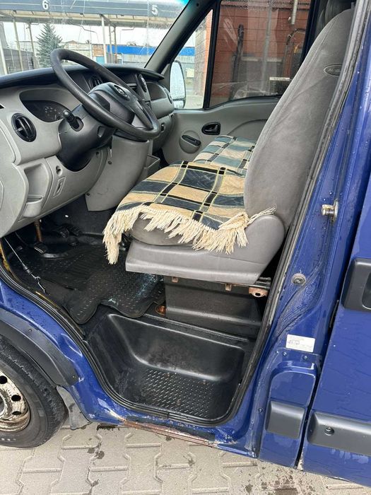 Бус Renault Master 2007 року