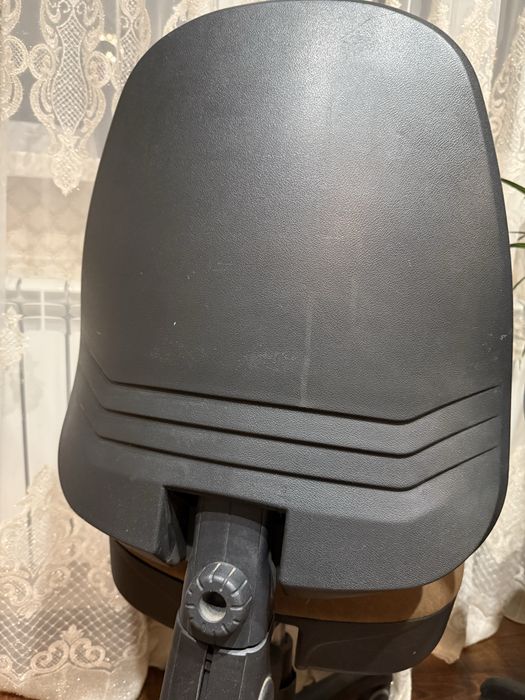 Продам стільці офісні