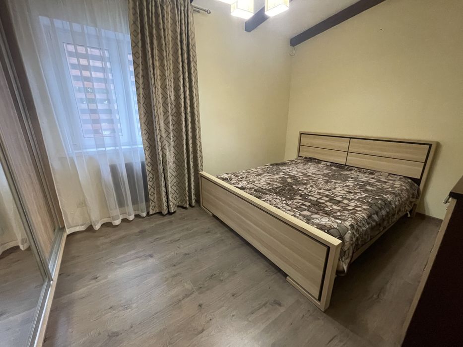 Оренда затишного, економного будинка на Осокорках. Вихід до води.