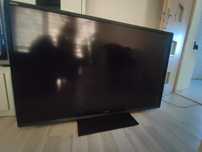 Telewizor Sharp uszkodzona 1/2 matrycy