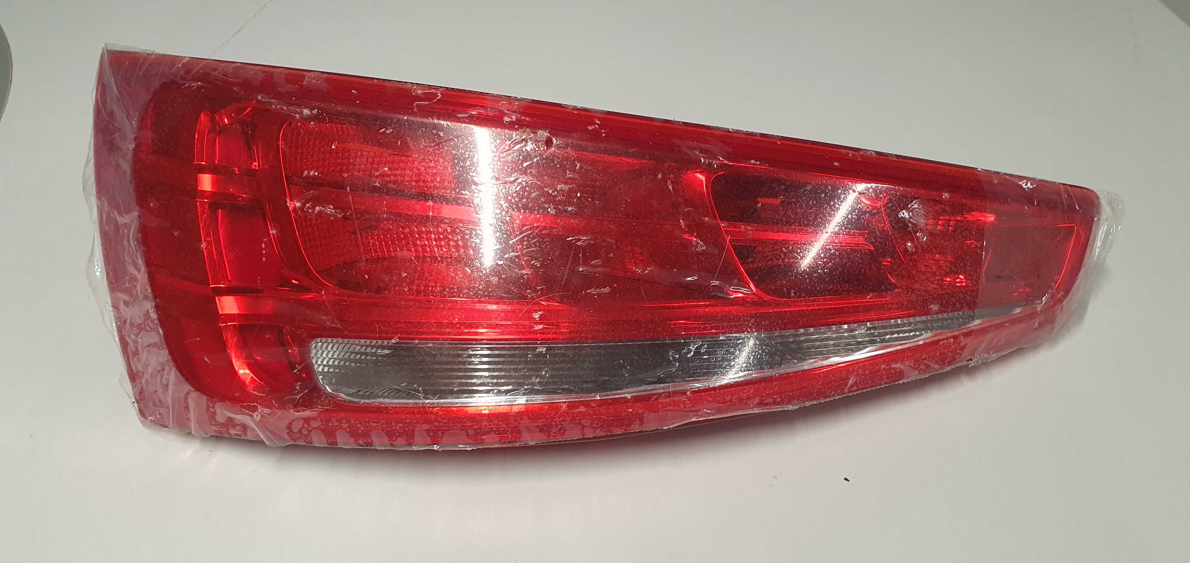 Фонарь задний AUDI Q3 8U год 2012-2017 (не LED)