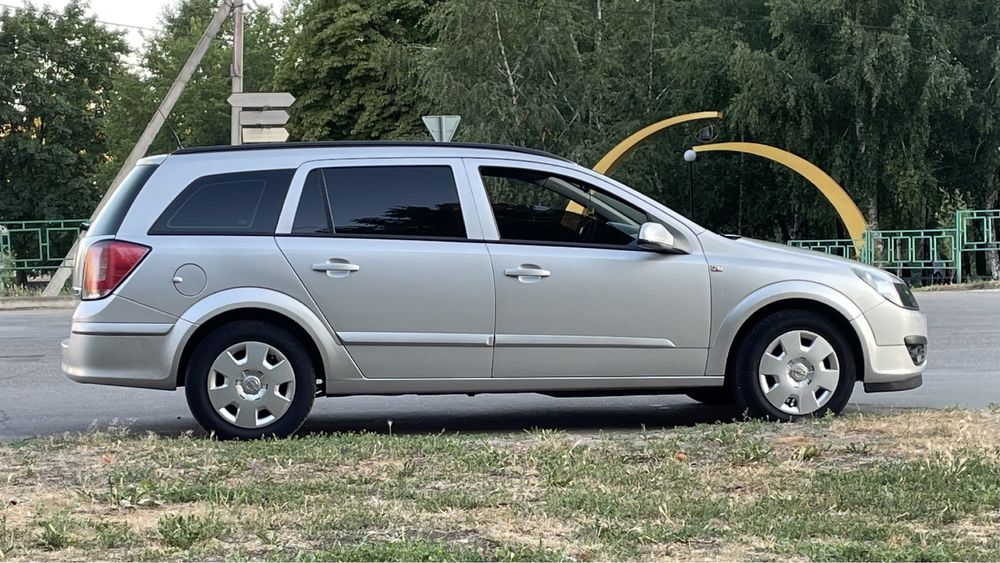 Opel Astra H универсал