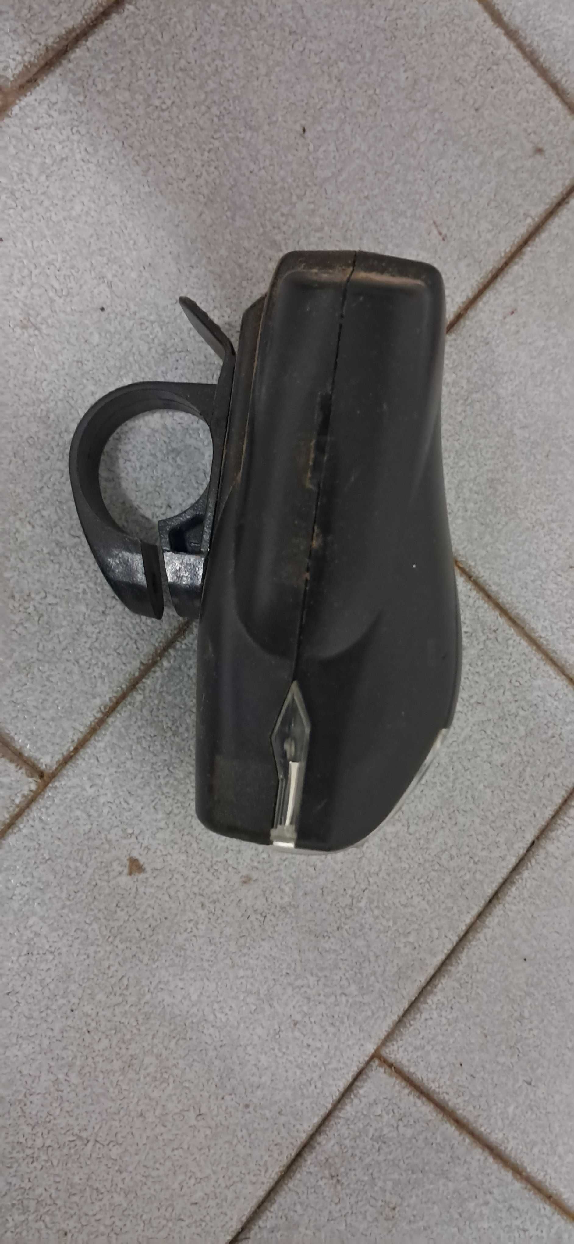 Porta bagagens bicicleta btt, luvas, farol bicicleta.