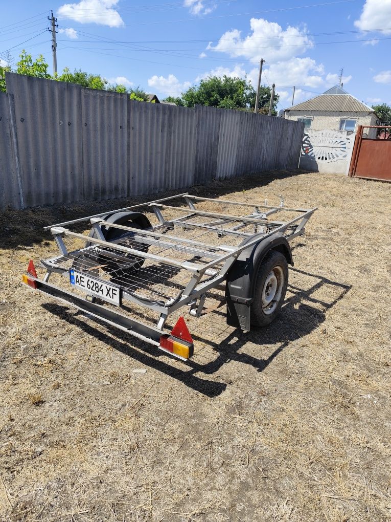 Легковий  причіп