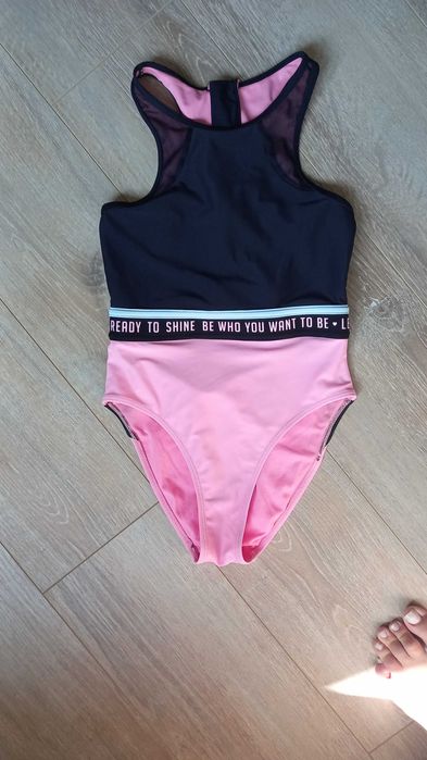 Купальник Reserved 146/152.Ідеальний стан