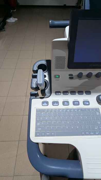 Продаю аппарат узи, узд