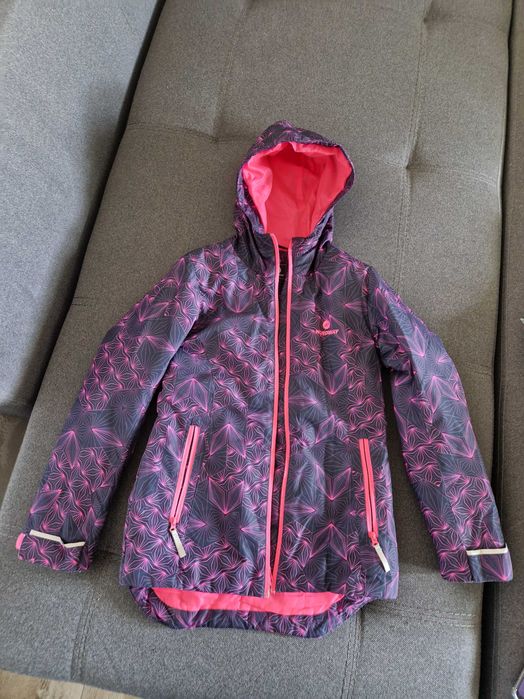 Лыжная куртка на девочку