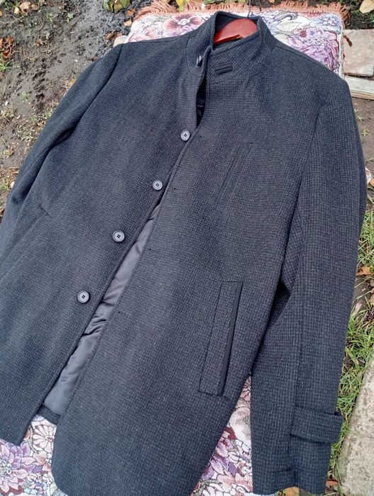 Продам новое мужское пальто/тетеплое.