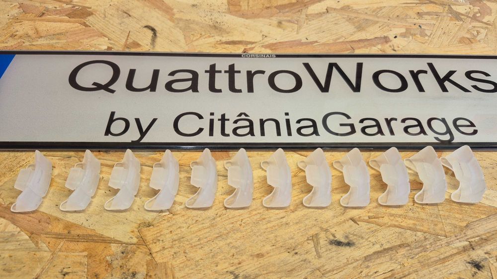 Casquilhos ORIGINAIS AUDI/VW para os bancos-ULTIMAS UNIDADES ORIGINAIS