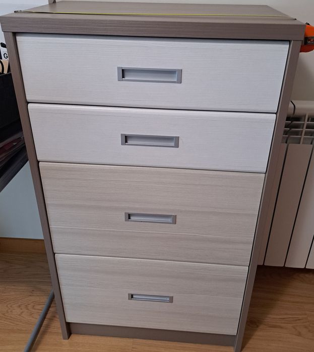 Mobilia de quarto de solteiro/criança