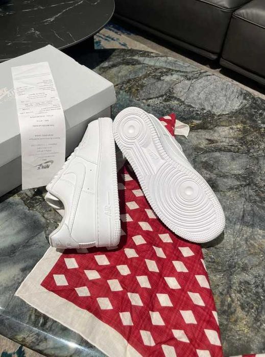 Buty biegania Nike Air Force 1 White R.42