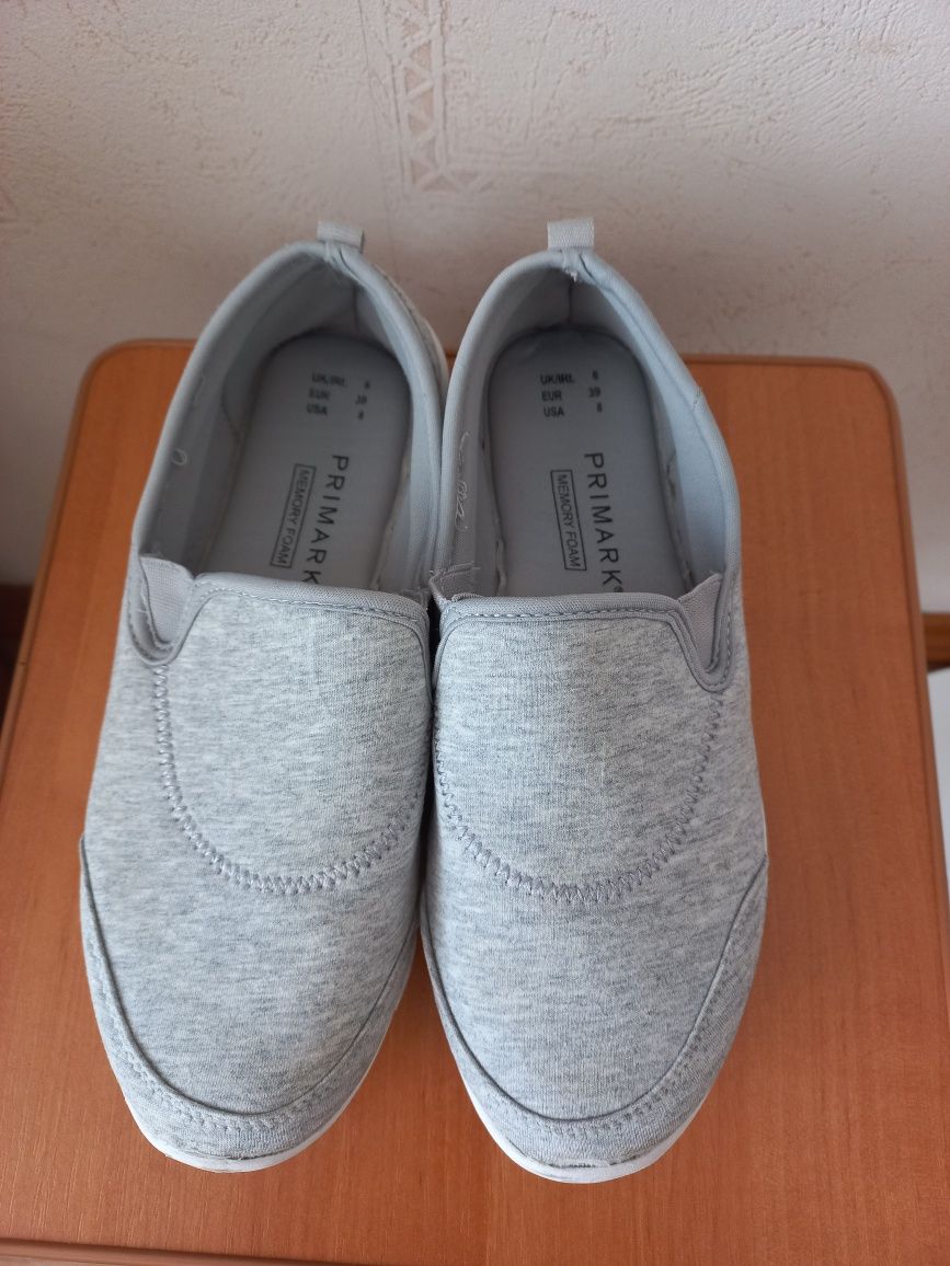 Сліпони Primark 39 р
