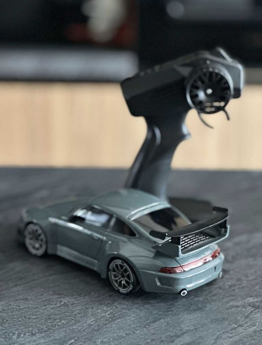 Машинка на радиоуправлении радіокерована модель 1:24 drift porsche 911