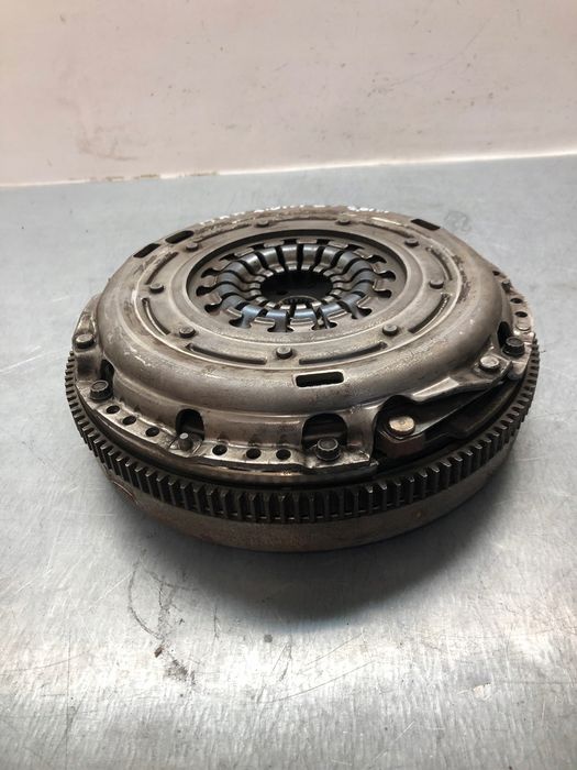 Sprzęgło koło Dwumasowe Q3 8U Vw tiguan skoda seat 2.0TDI…