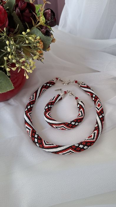 Прикраси з бісеру від 500гр.