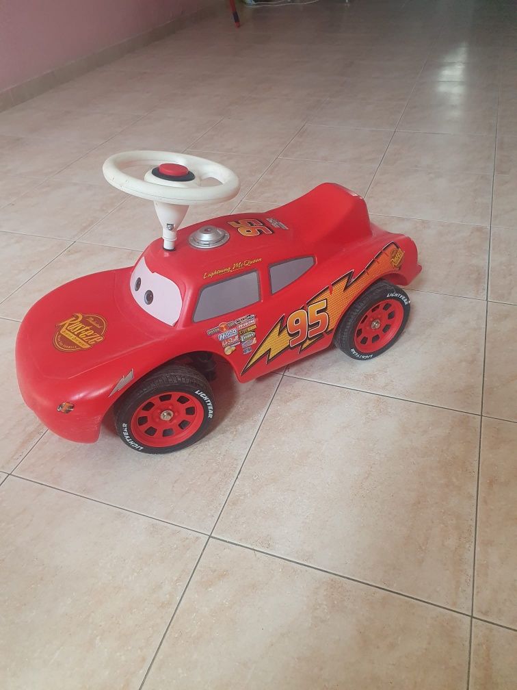 Carro do Faísca McQueen