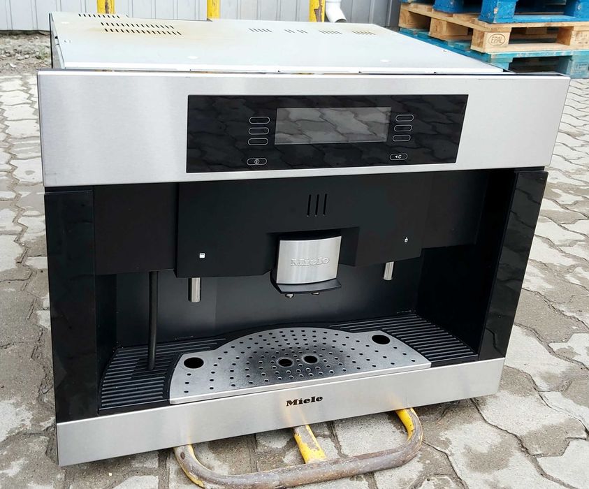 Вбудована кавоварка кавомашина Міле Miele CVA 4085 CVA 4080 б/у