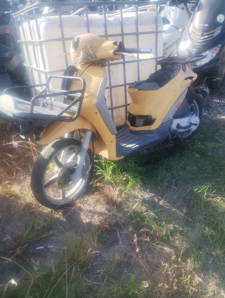 Piaggio liberty 50 logi koła silnik owiewki instalacja lampy