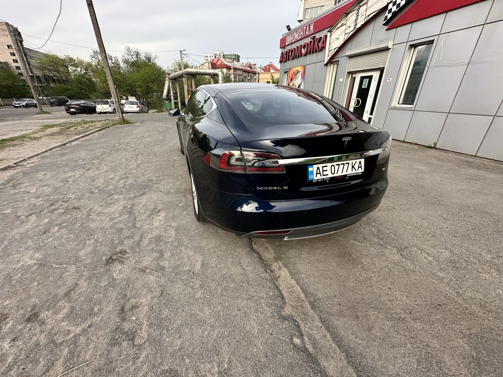 Продам Tesla model s