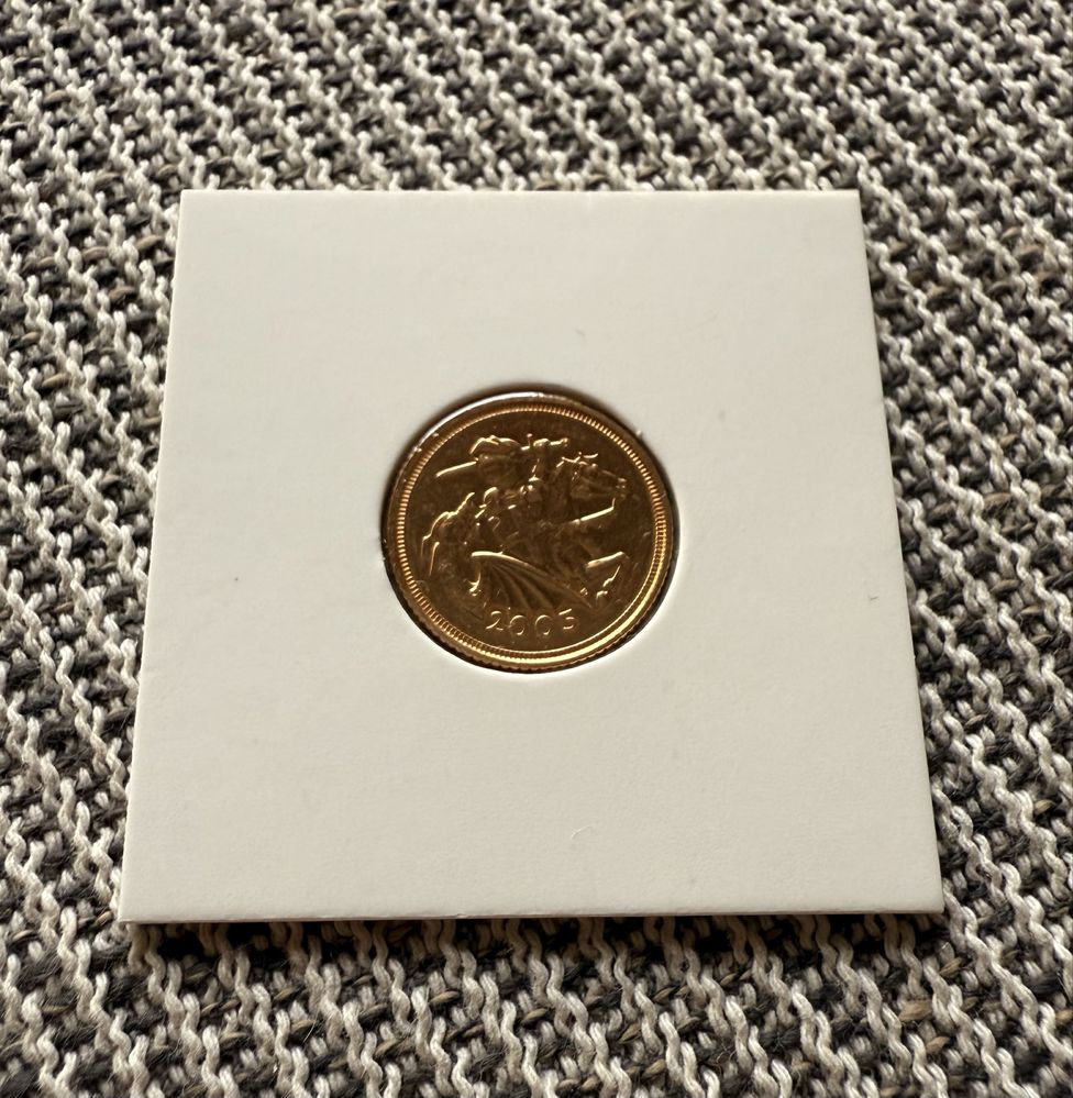 Moeda meia libra de ouro brasão 2005
