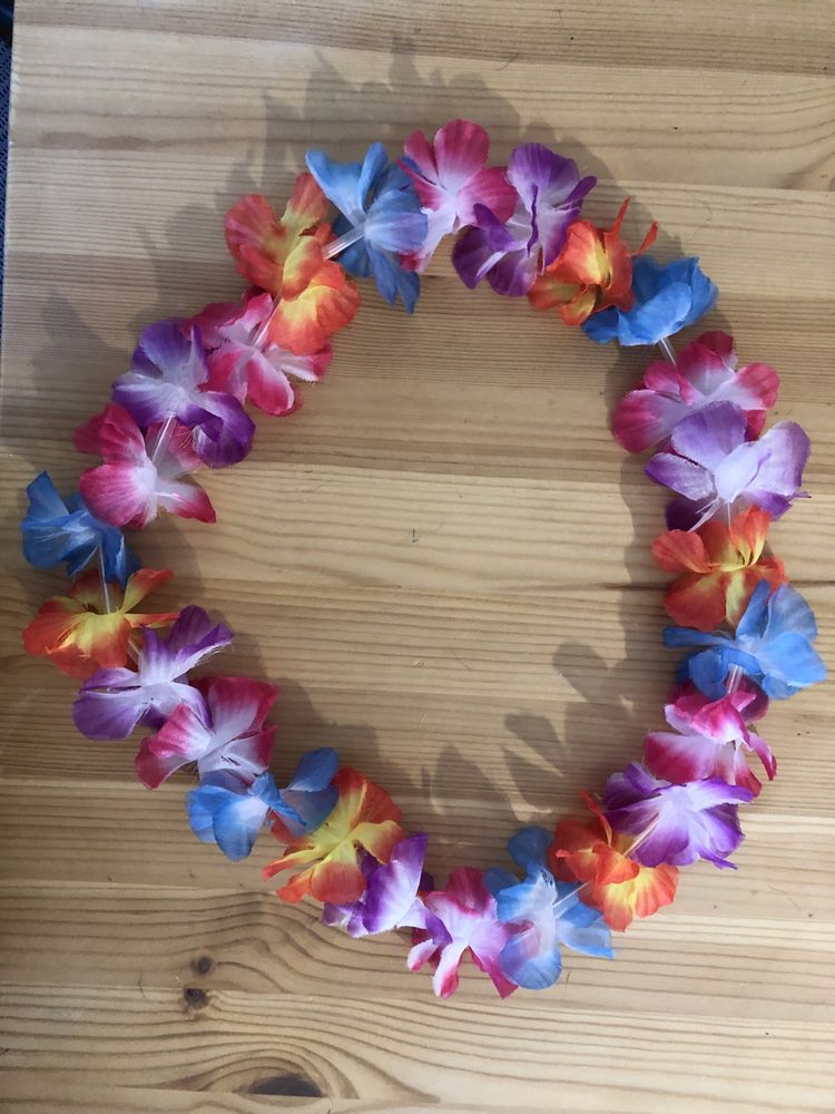 Naszyjnik hawajski kwiaty 10 sztuk hula panieński kawalerski