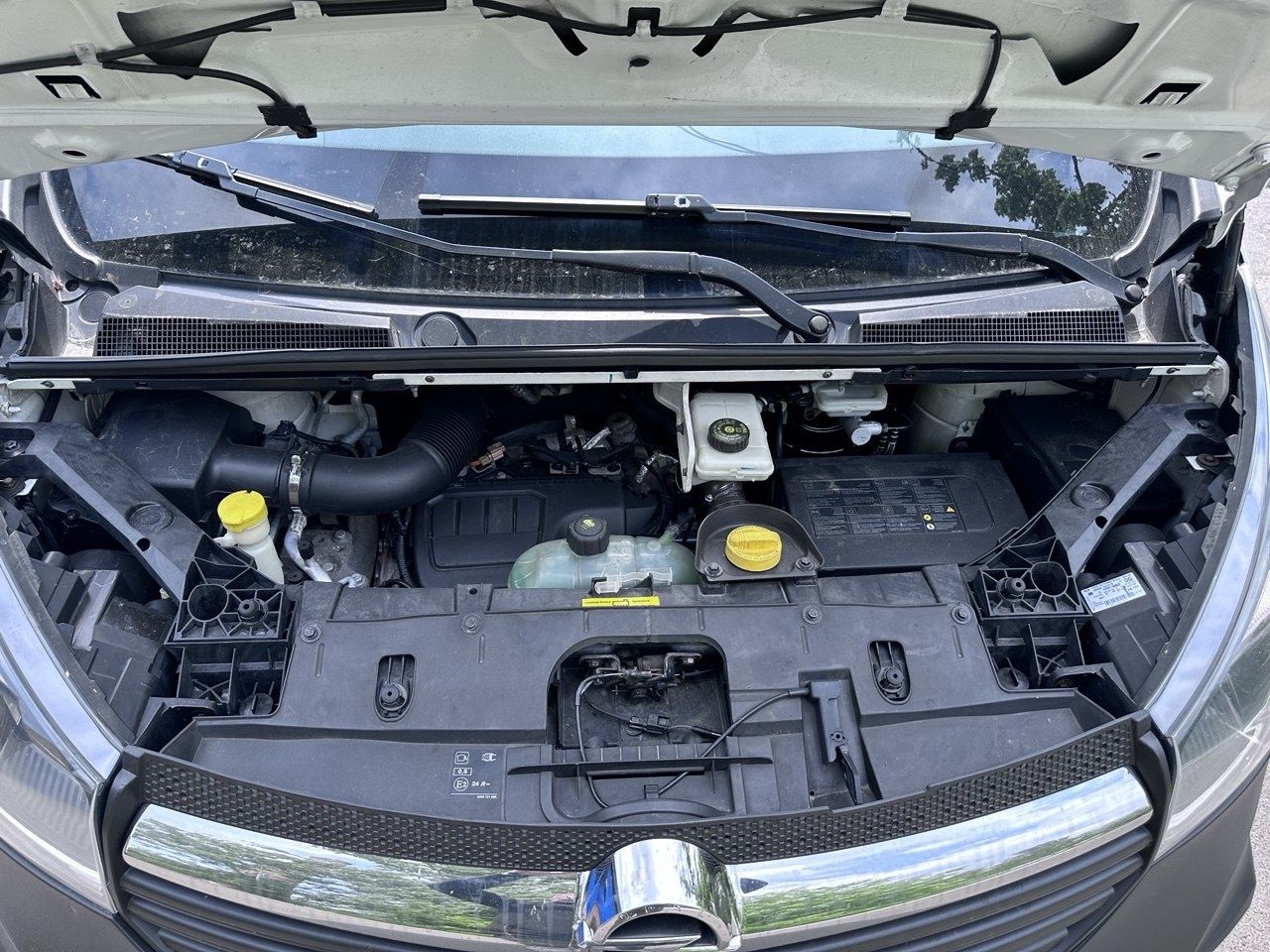 Опель Виваро 1.6 Opel Vivaro B