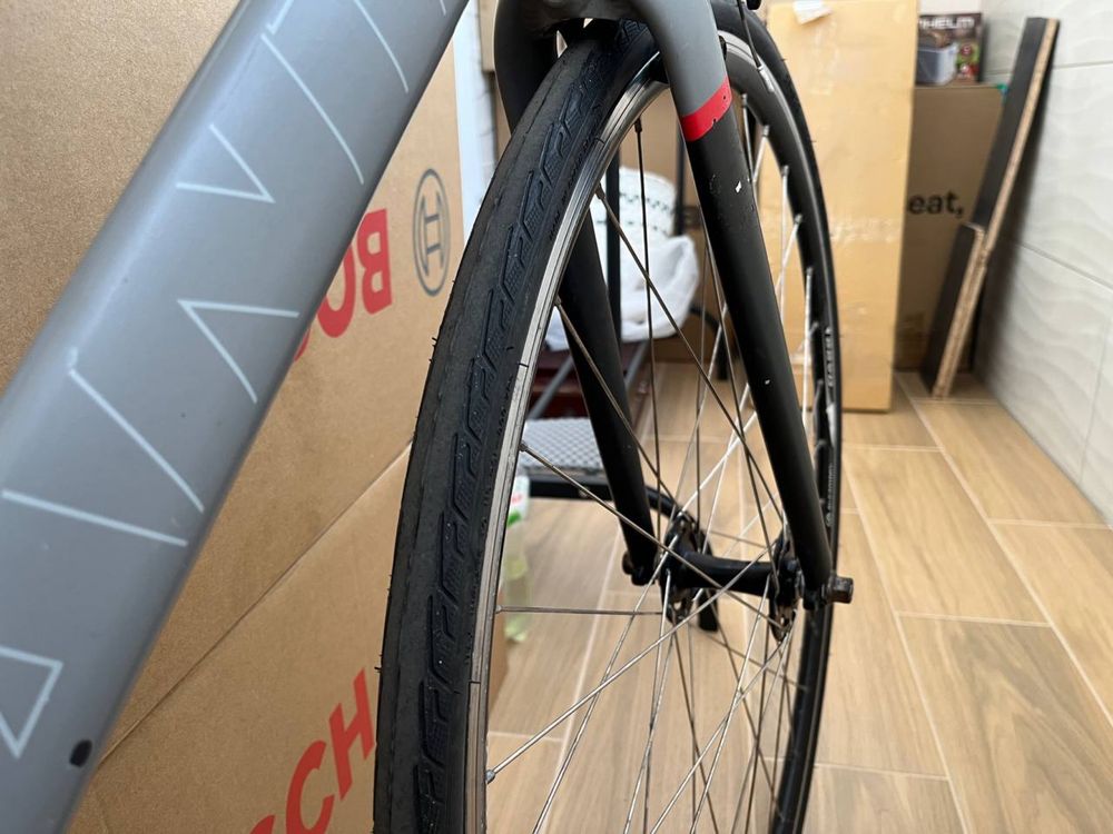 Продам велосипед GIANT  L size!