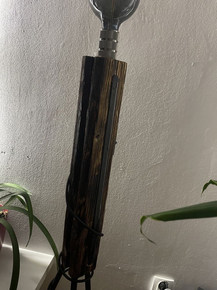 Lampa stojaca z belki ozdobna zarowka