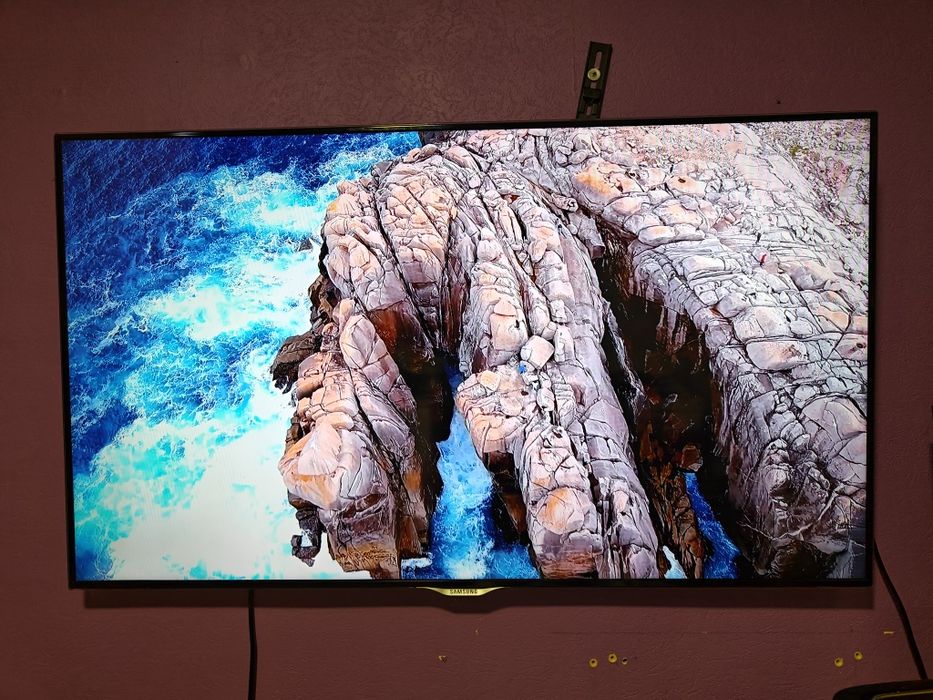 Телевізор Samsung 46f6500 смарт