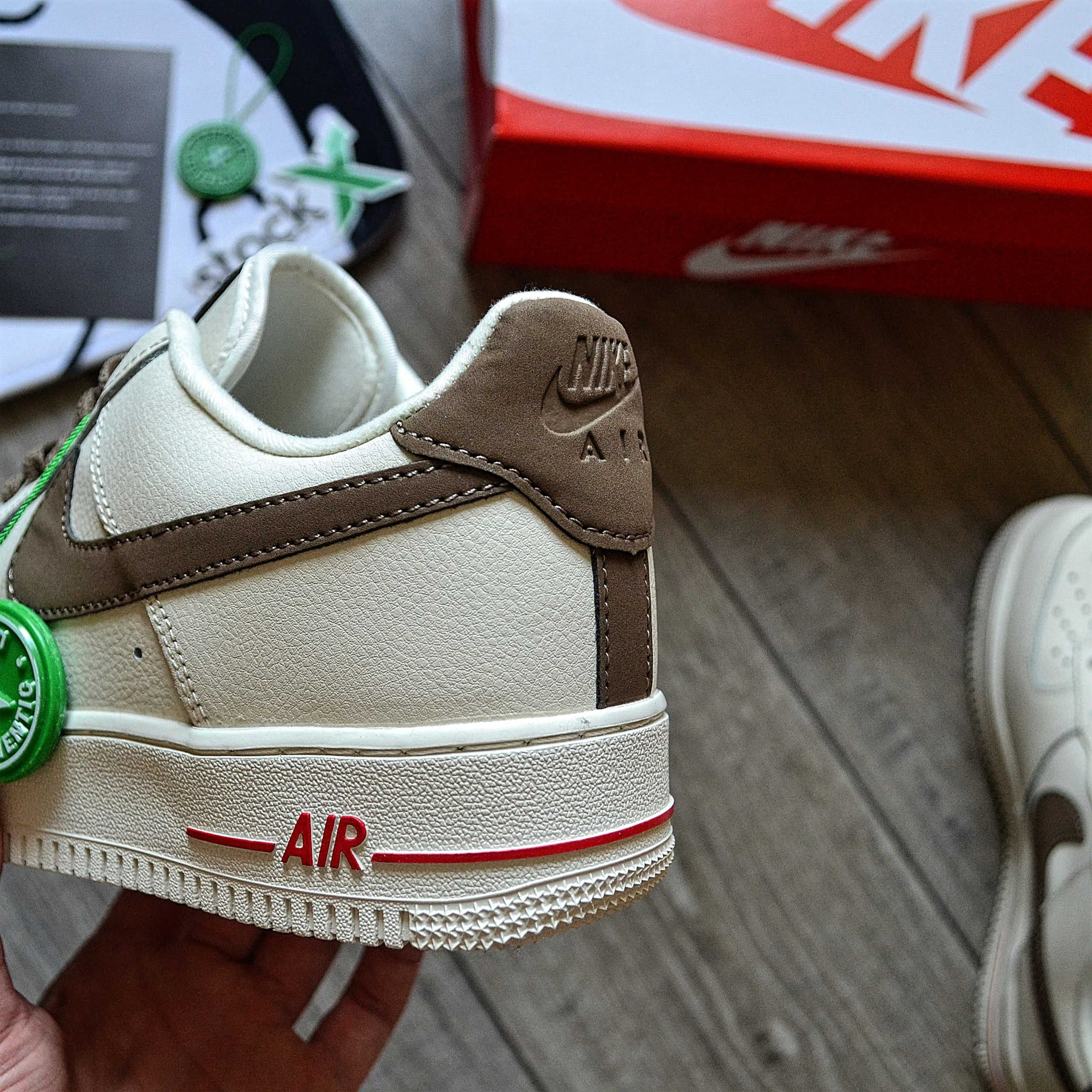 Чоловічі кросівки Nike Air Force 1 Low 'White/Ale Brown' Розміри 40-45