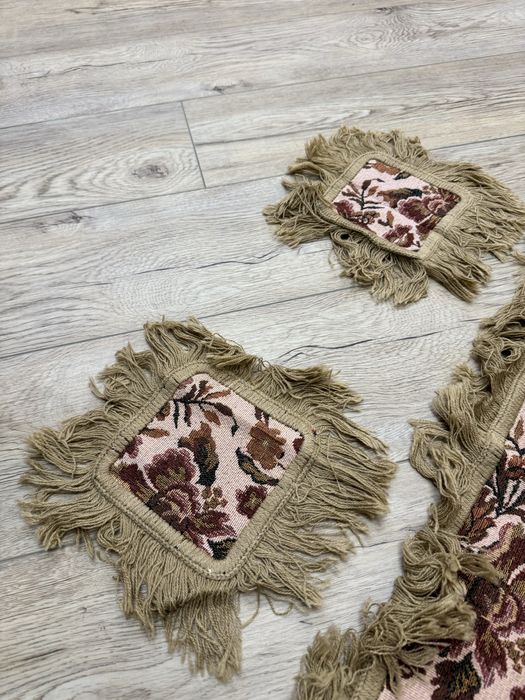 Brązowy wyszywany elegancki vintage bieżnik na stół na ławę w kwiaty