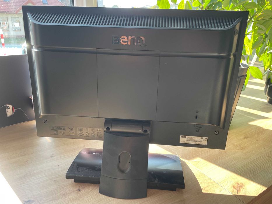 Monitor BENQ Q20W5 + GW 6 MSC