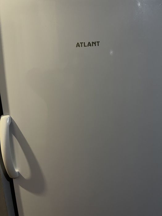 На гаранції !Морозильна камера Atlant