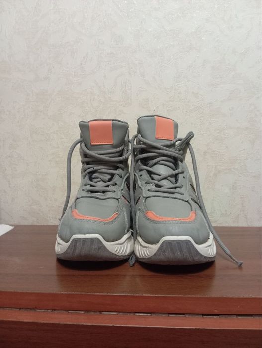 Жіночі теплі ботіночки