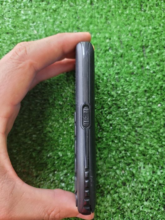 Мобільний телефон, кнопочний телефон,  без АКУМУЛЯТОРА