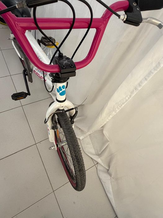 Bicicleta menina tipo bmx